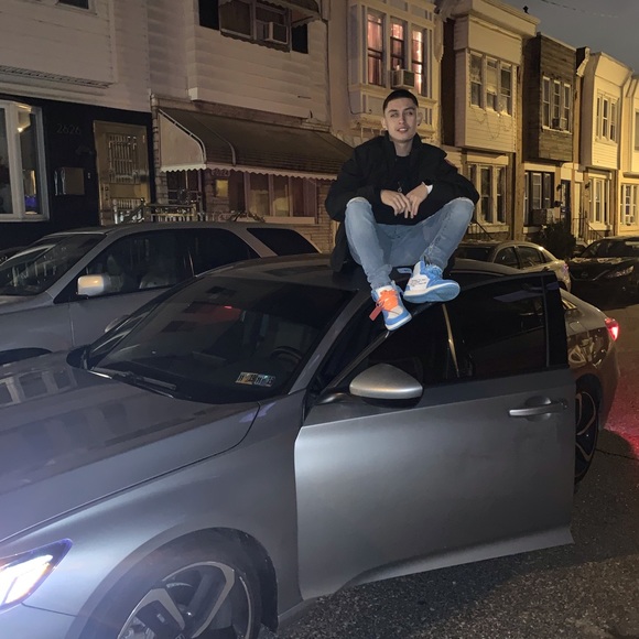 Meet your posher Ricky - Picture 3 of 4